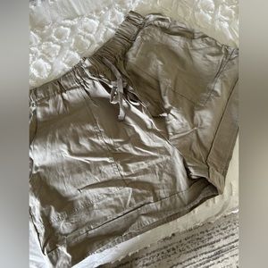 Amazon Light Gray Elastic Cargo Shorts